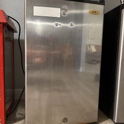 Mini Refrigerator 