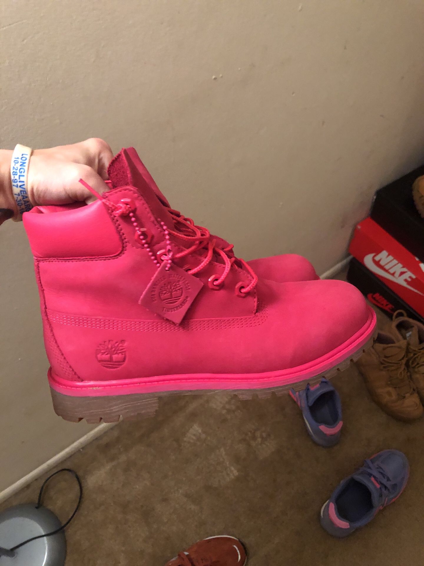 Pink Tim boots size 7 clean