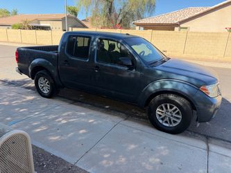 Nissan Frontier Crew Cab Pickup Truck