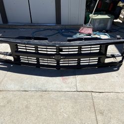 1991 Chevy C1500 Grille 