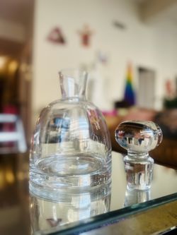 🍷 Heavy Glass Decanter With Stopper