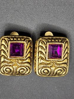 Vintage Eygptian Style Gold Amethyst Clip.on Earrings