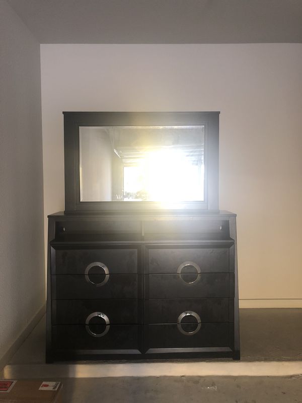 Magic Mirror Hidden Tv Dresser For Sale In Pearland Tx Offerup