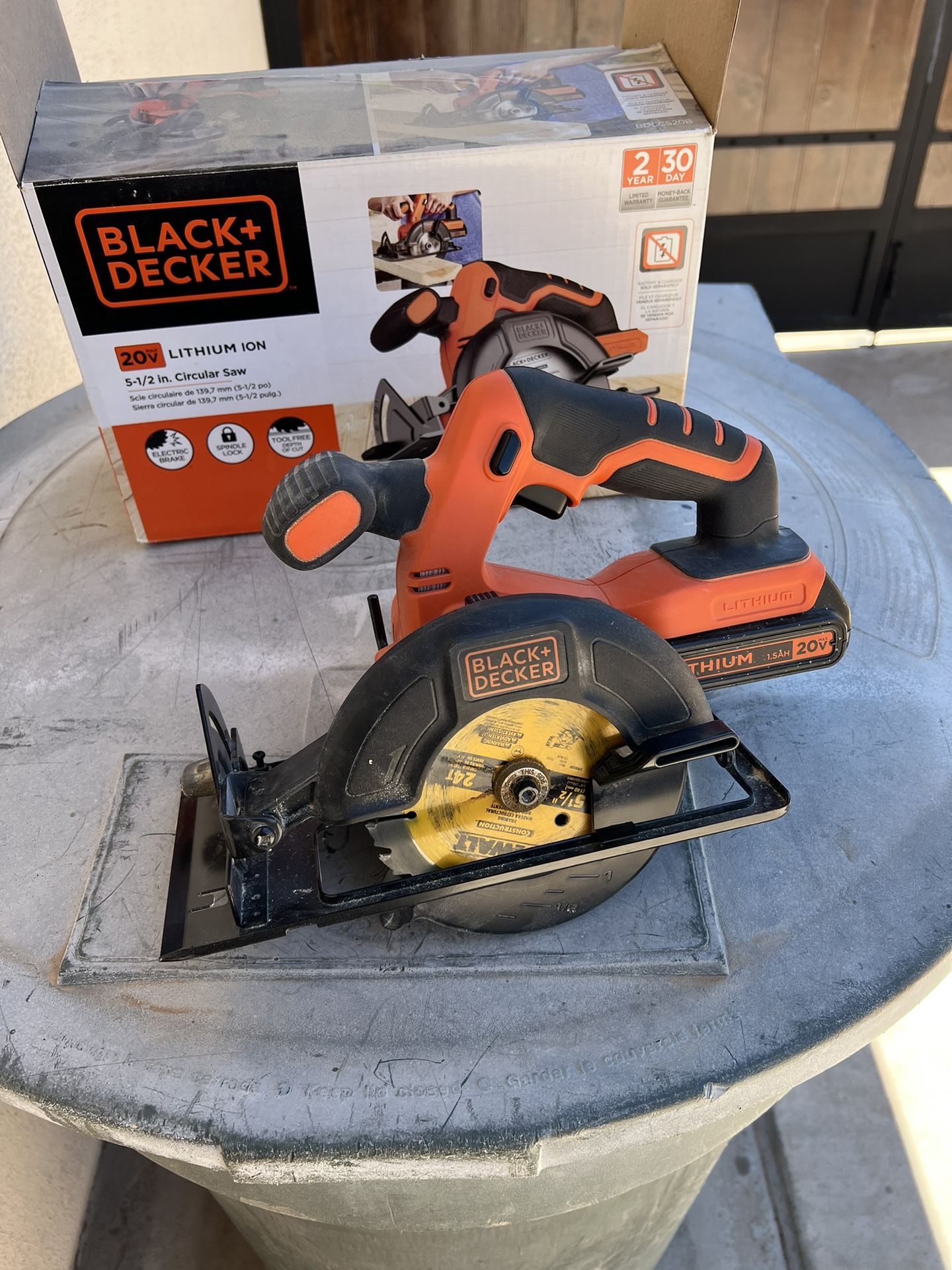 Black and Decker Circular Saw 