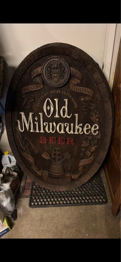Old Milwaukee sign