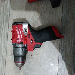 Milwaukee M12 brushless fuel hammer drill/driver