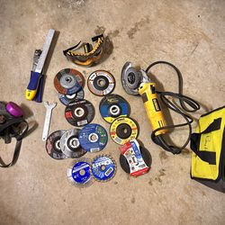 Dewalt Grinder (blades Included)