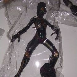 Species Eve Halloween Horror Action Figure