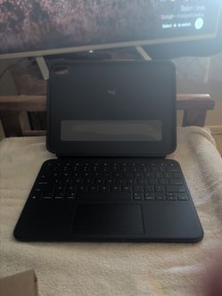Logitech Rugged Combo 4 Touch