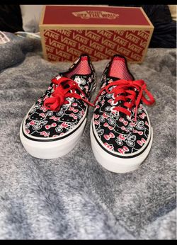 2011 Hello Kitty Vans