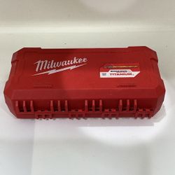 MILWAUKEE TOOLS