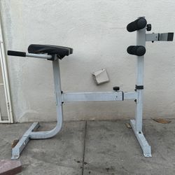 Cap Strength Roman Chair