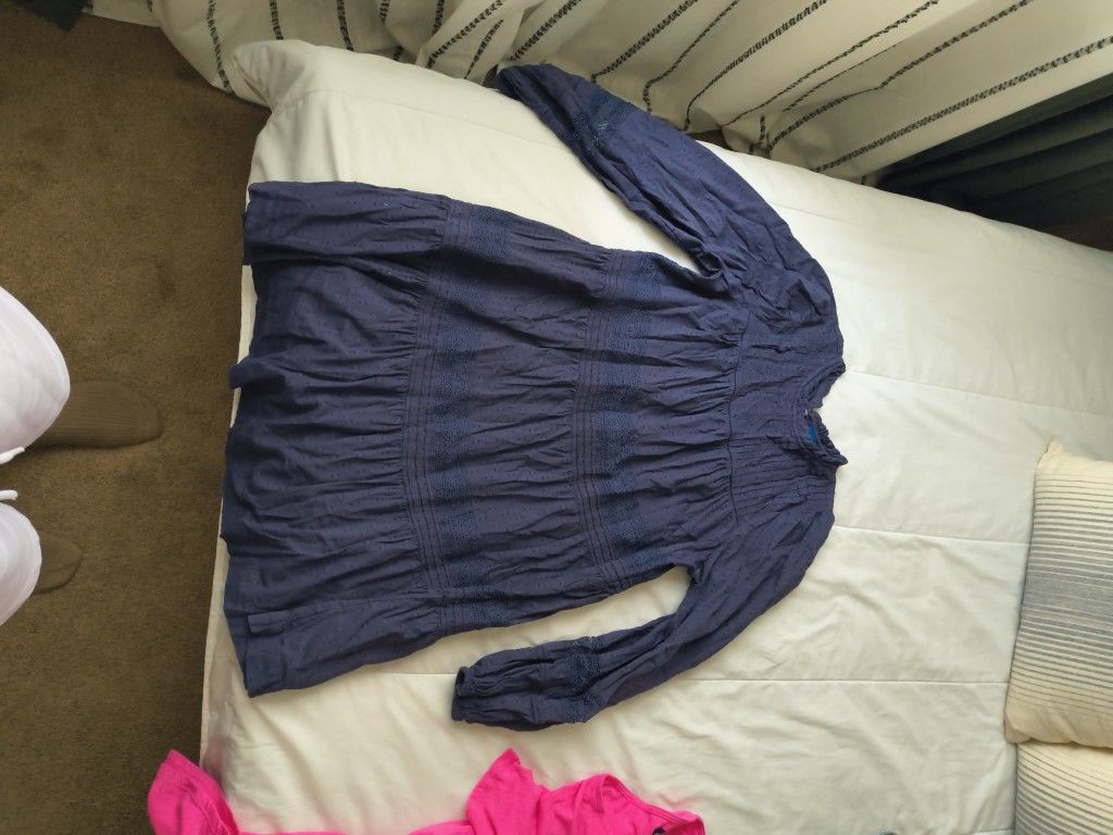 Jeans,Shorts, Dress, Top... Women xs Size 2-4