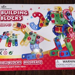 🎄🧑‍🎄🎁 BRAND NEW IN BOX ，💰💰💰$28， Building Blocks