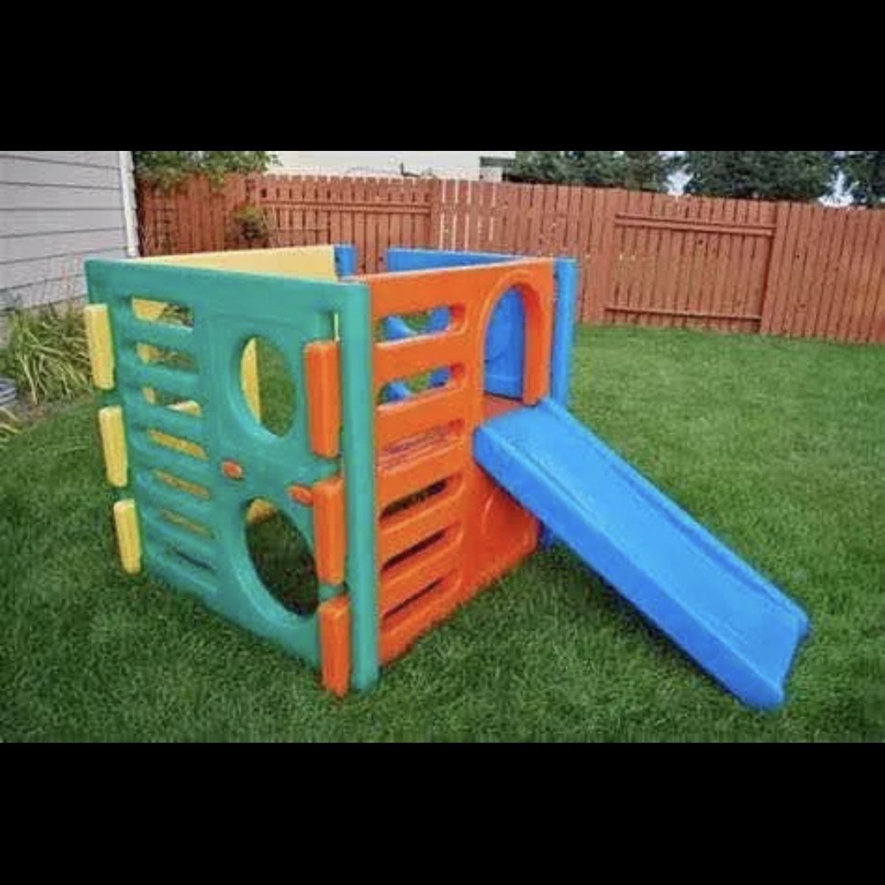 Vintage racial Cube Climber