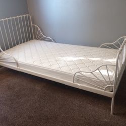 Twin Bed W/Matress