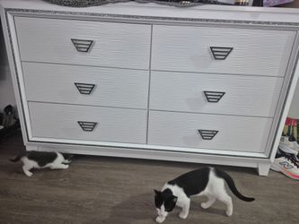 White dresser two nights stands