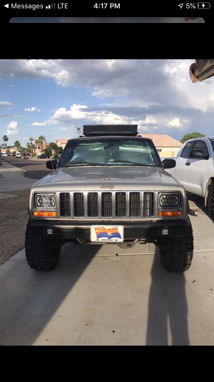 2000 Jeep Cherokee