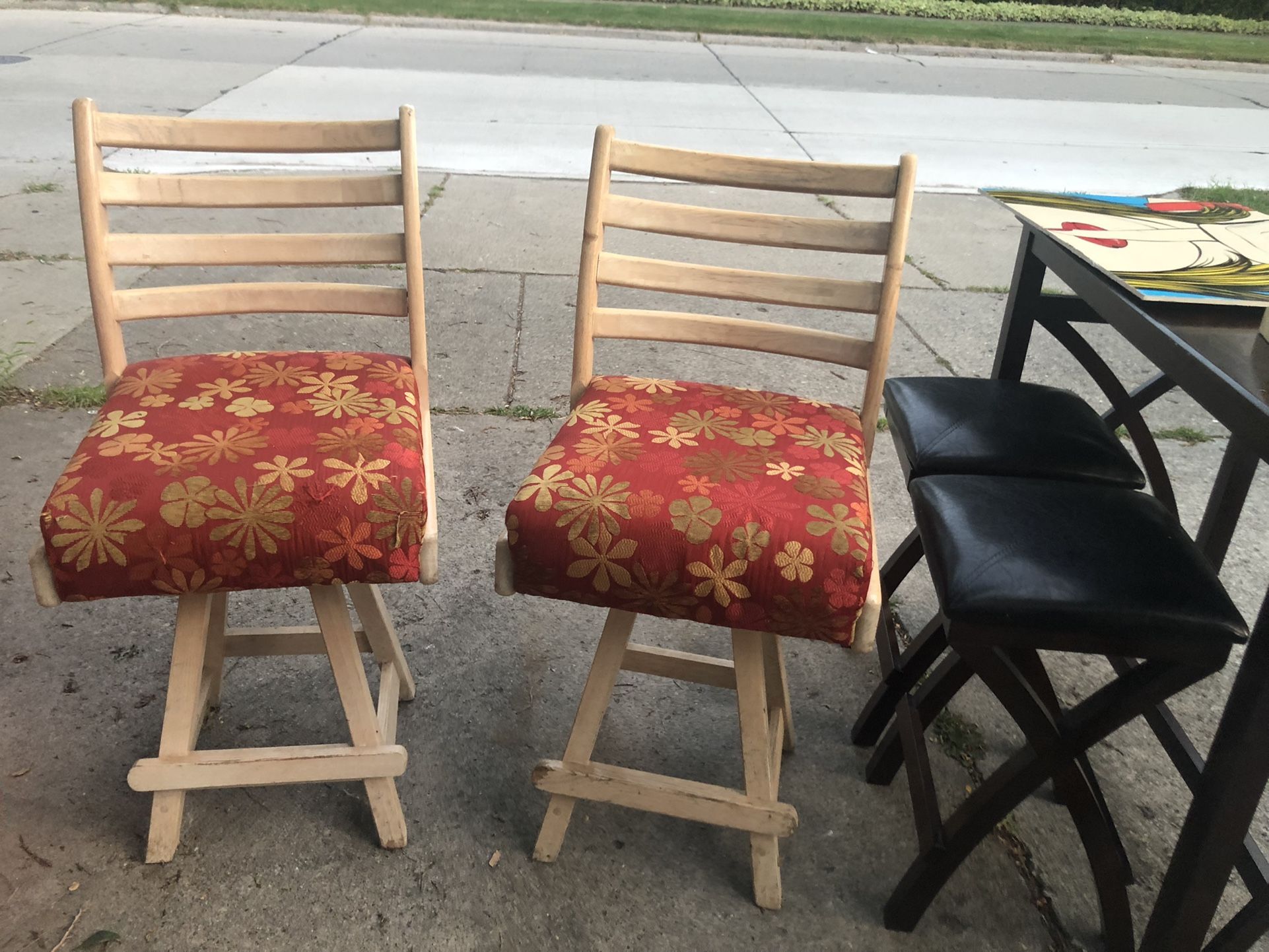 Two high chairs very strong and sturdy and the swirl