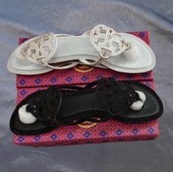 SPARKLY WHITE & BLACK TORY BURCH SANDALS
