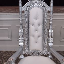 King/Queen 👑 Chair