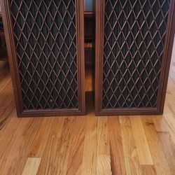 Pioneer Table Speakers 
