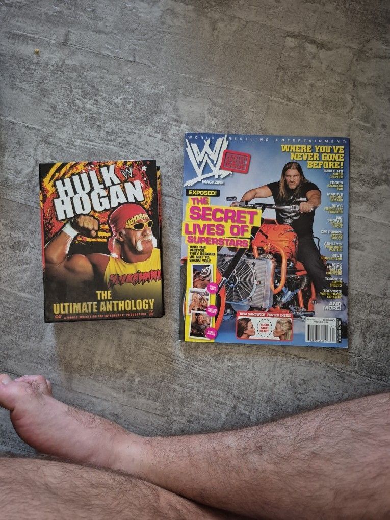 WWE Dvd And Magazine