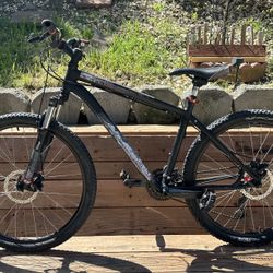 Specialized Hardrock Mountain Bike