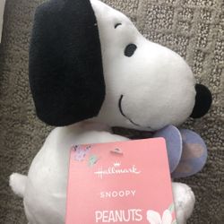 NEW WITH TAGS Snoopy plush SPRING 2022 collection