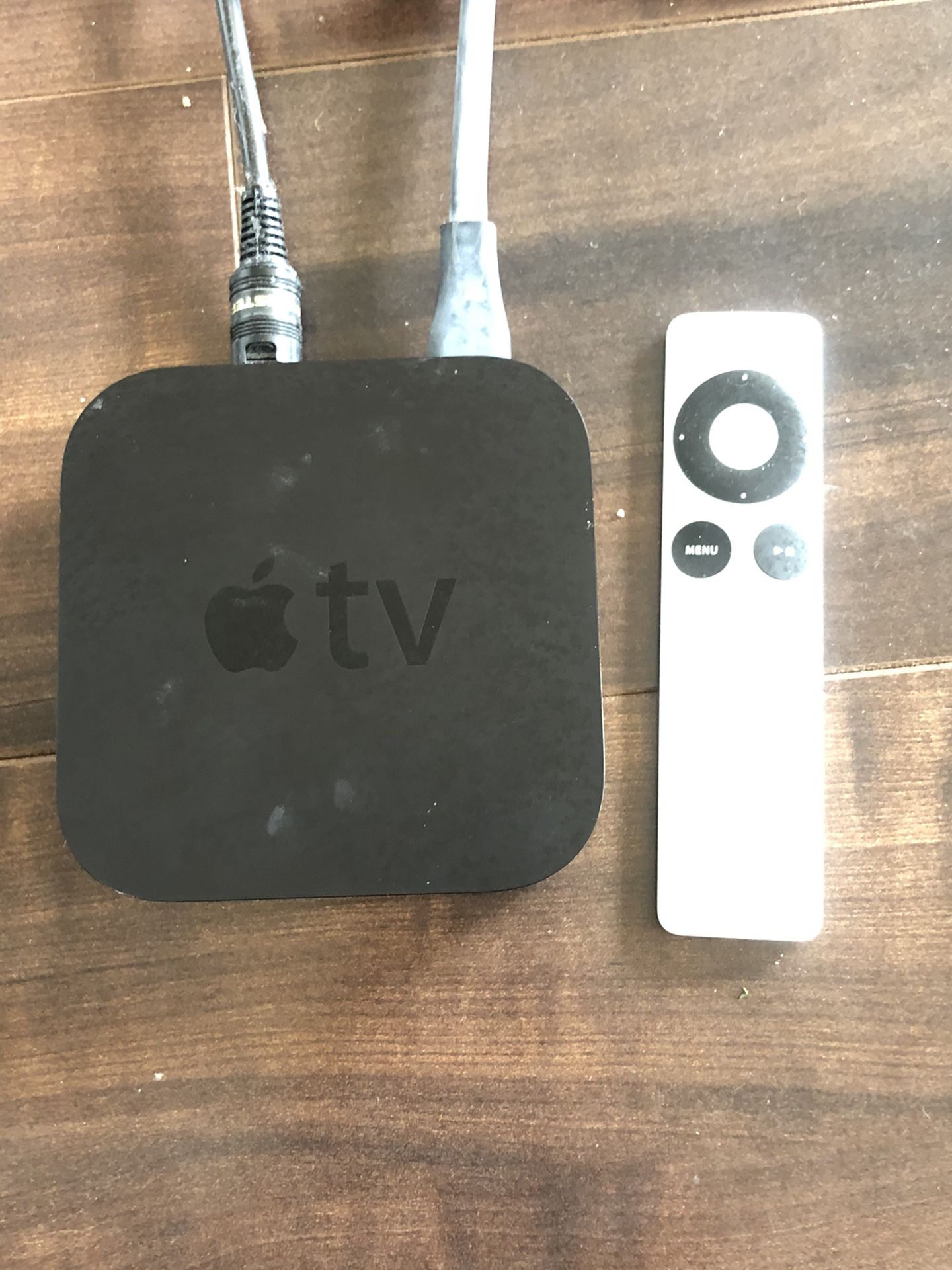 Apple TV 2nd Generation w/ remote & cords