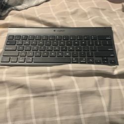 Logitech iPad Keyboard