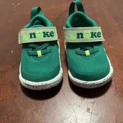Nike Baby Frog Shoes Size 3 