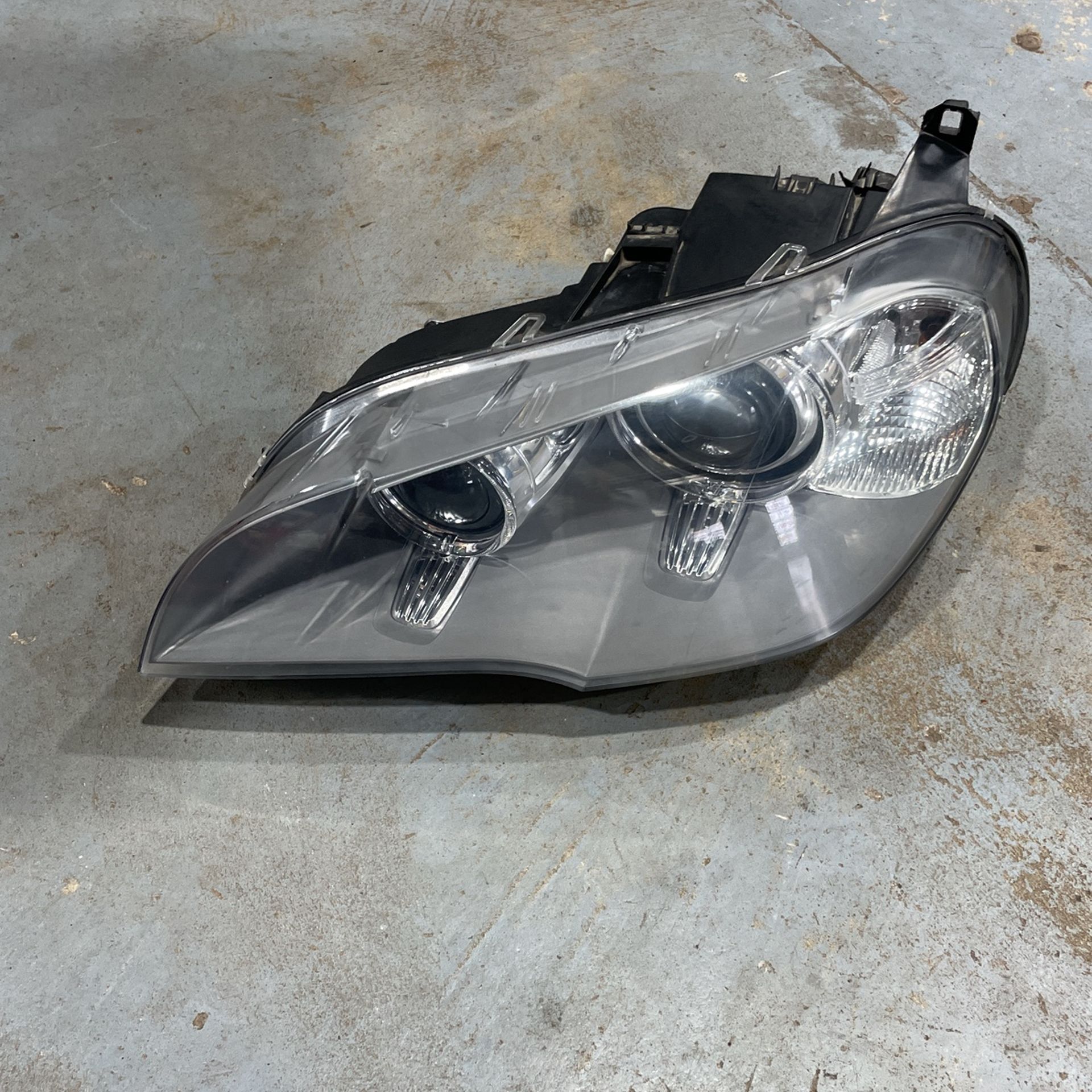 2013 BMW X5 Left Side Headlight