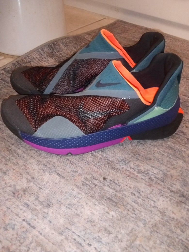 Nike Men's Go FlyEase 'Dynamic Turquoise' Size 9 Men.