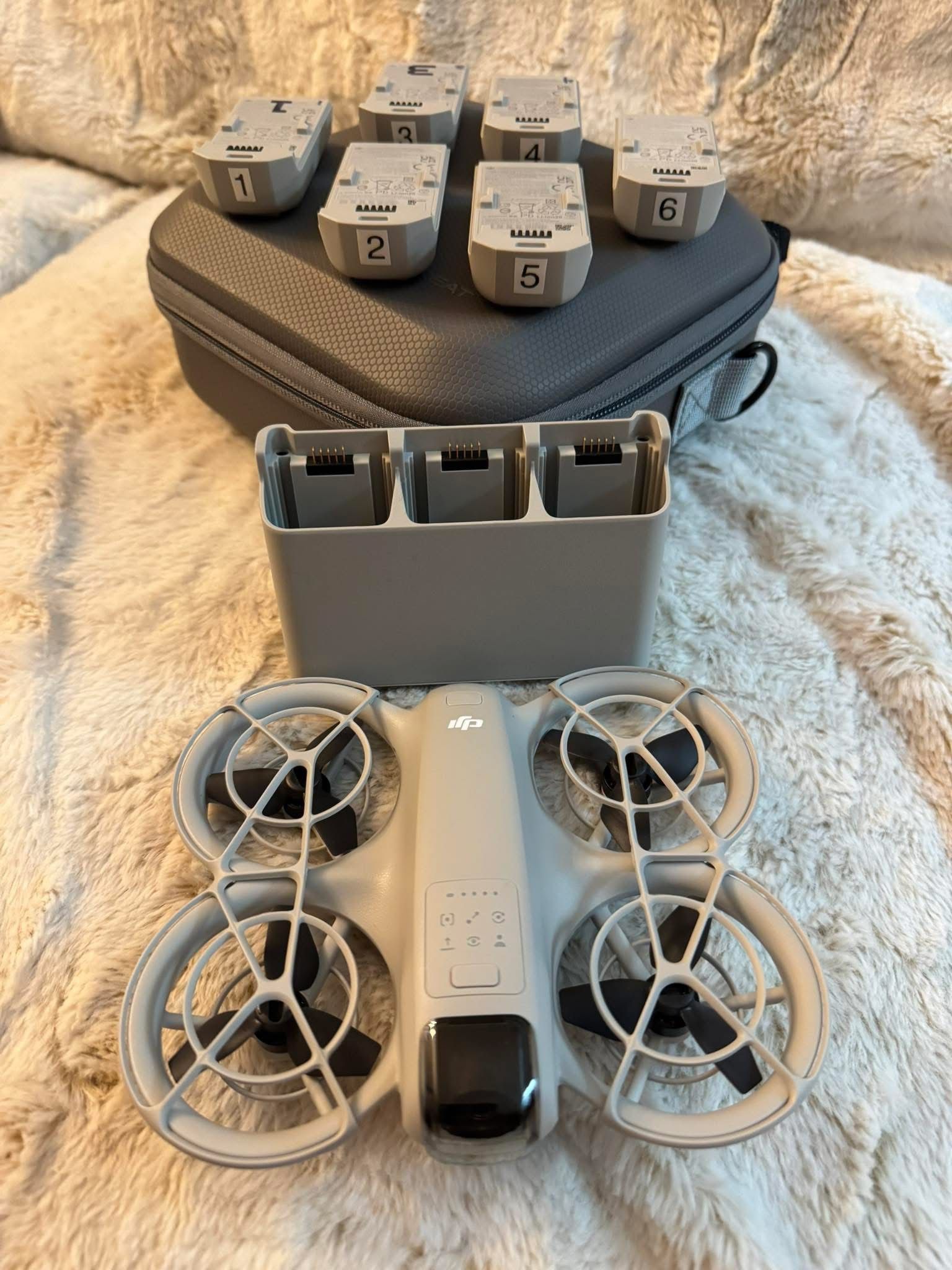 DJI Neo + 6 Batteries + DJI Care Refresh