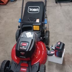 TORO 60V CORDLESS LAWM MOWER  PUSH  WITH BATTERY 6.0 AH /CHARGER 