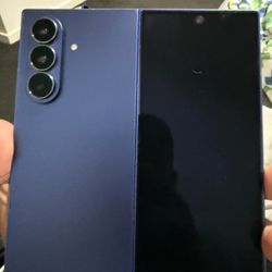 Samsung Galaxy Fold 7 - Unlocked 1 Tb SERVIFY LOCKED 