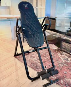 Body Vision Inverse Therapy Table
