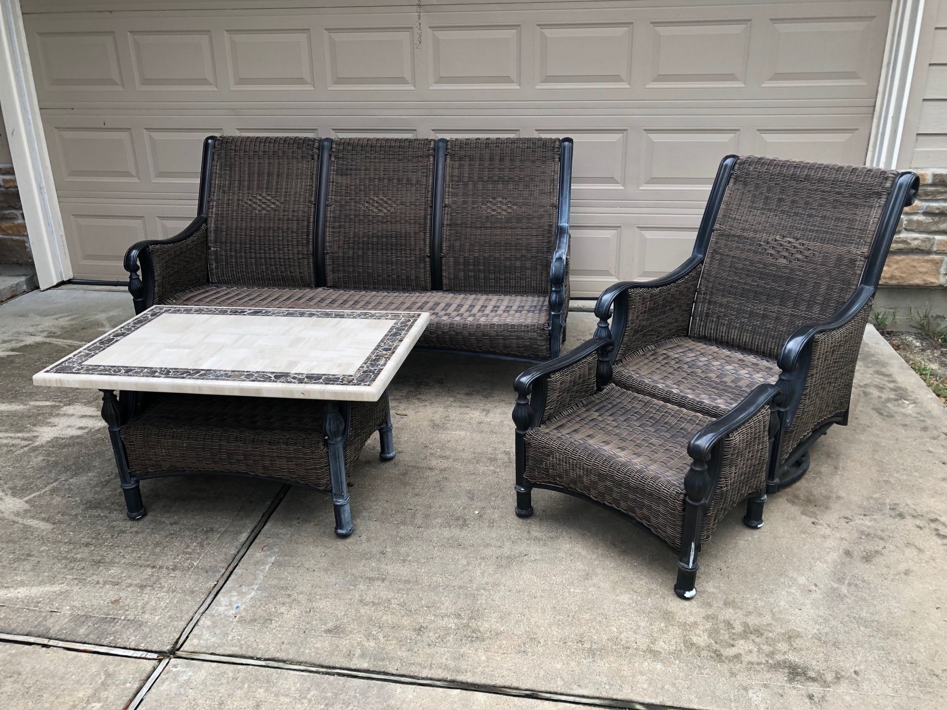 4 pc outdoor furniture set