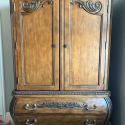 Wooden armoire 
