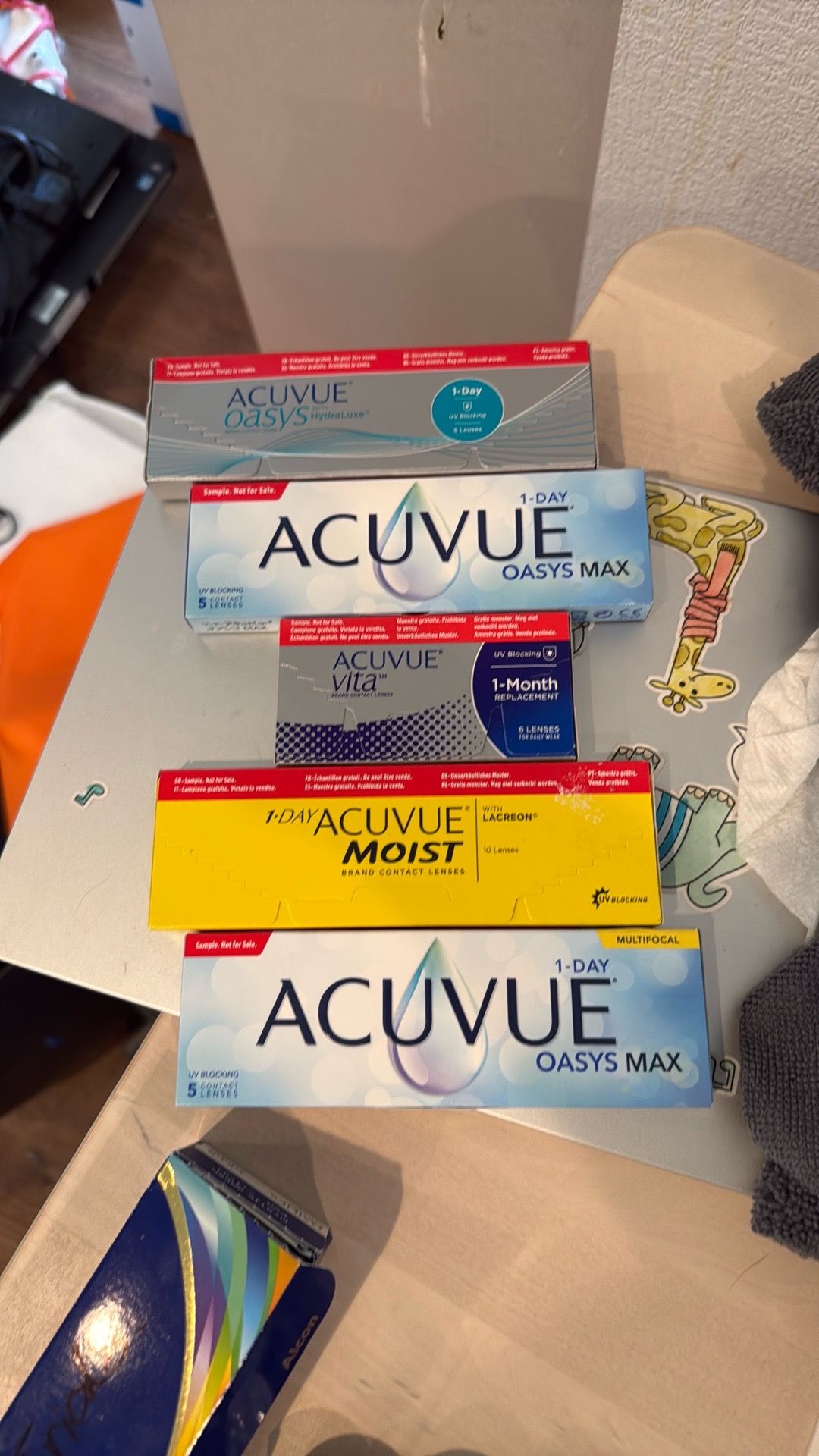 Contacts for sale let me know your prescription I might have