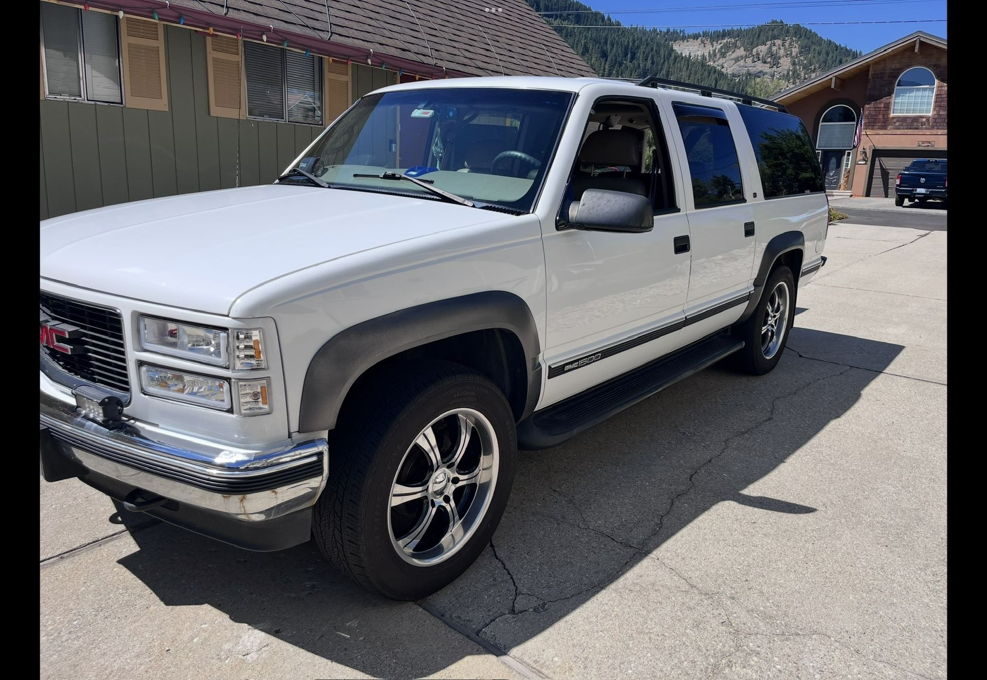 1998 GMC Suburban