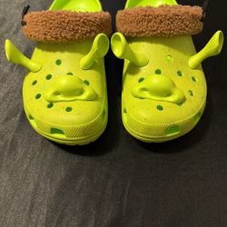 Shrek Crocs M11