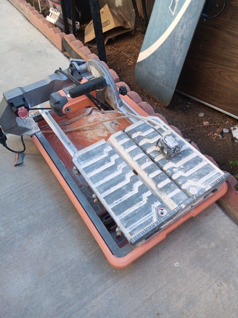 Ridgid Tile Saw 