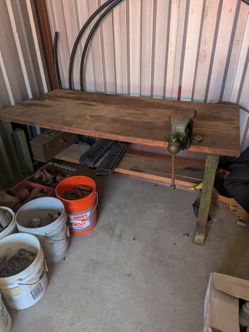 Vintage worship 6ft table with vice