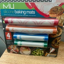 Silicone baking sheets