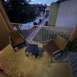 Patio set with table