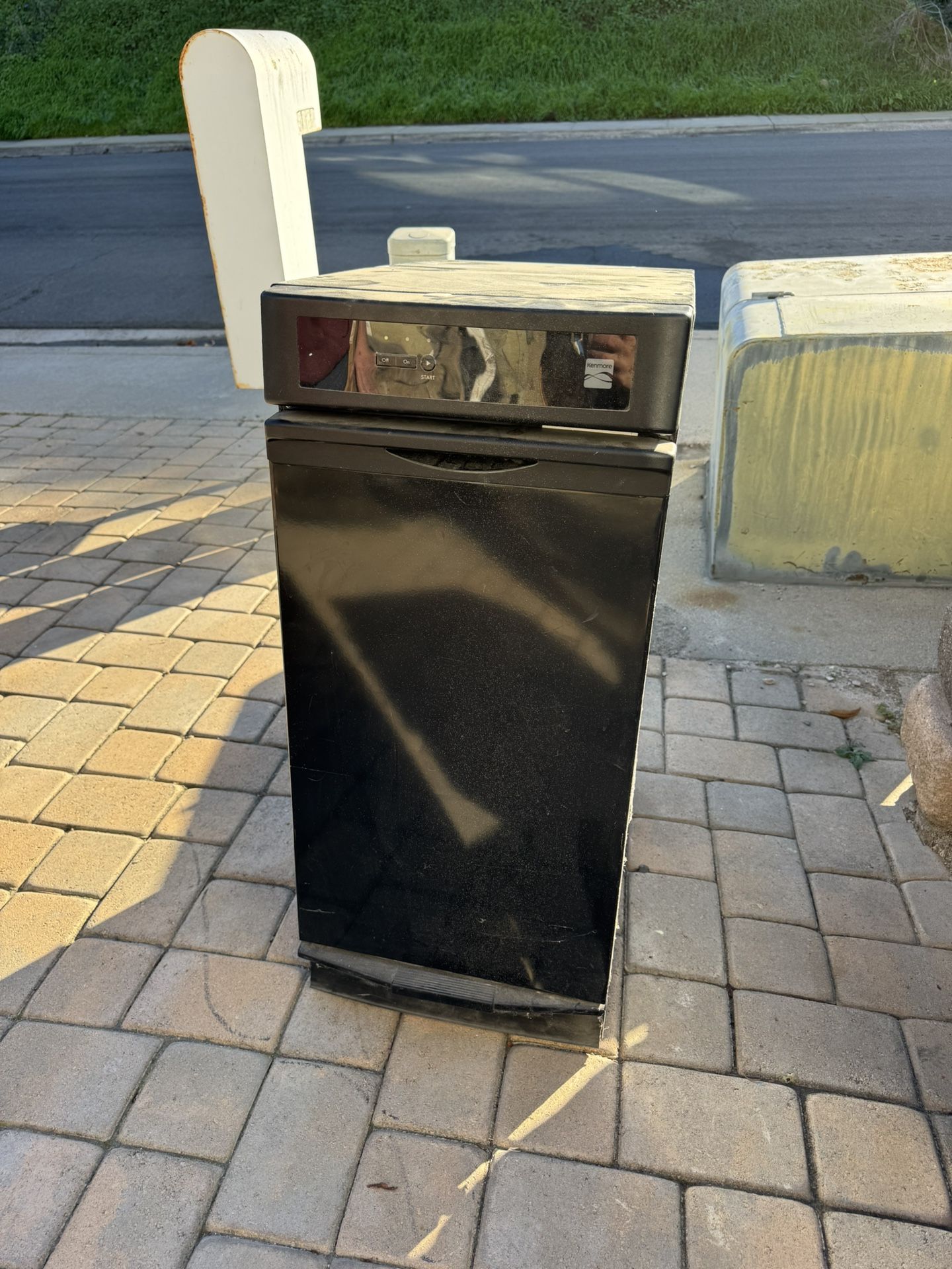 Free Trash Compactor for Sale in San Diego, CA - OfferUp