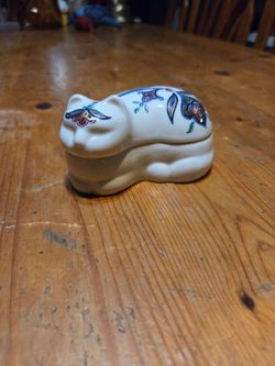 Elizabeth Arden small cat trinket dish with lid