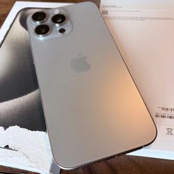 iPhone 15 Pro Max 1 TB Natural Titanium unlocked